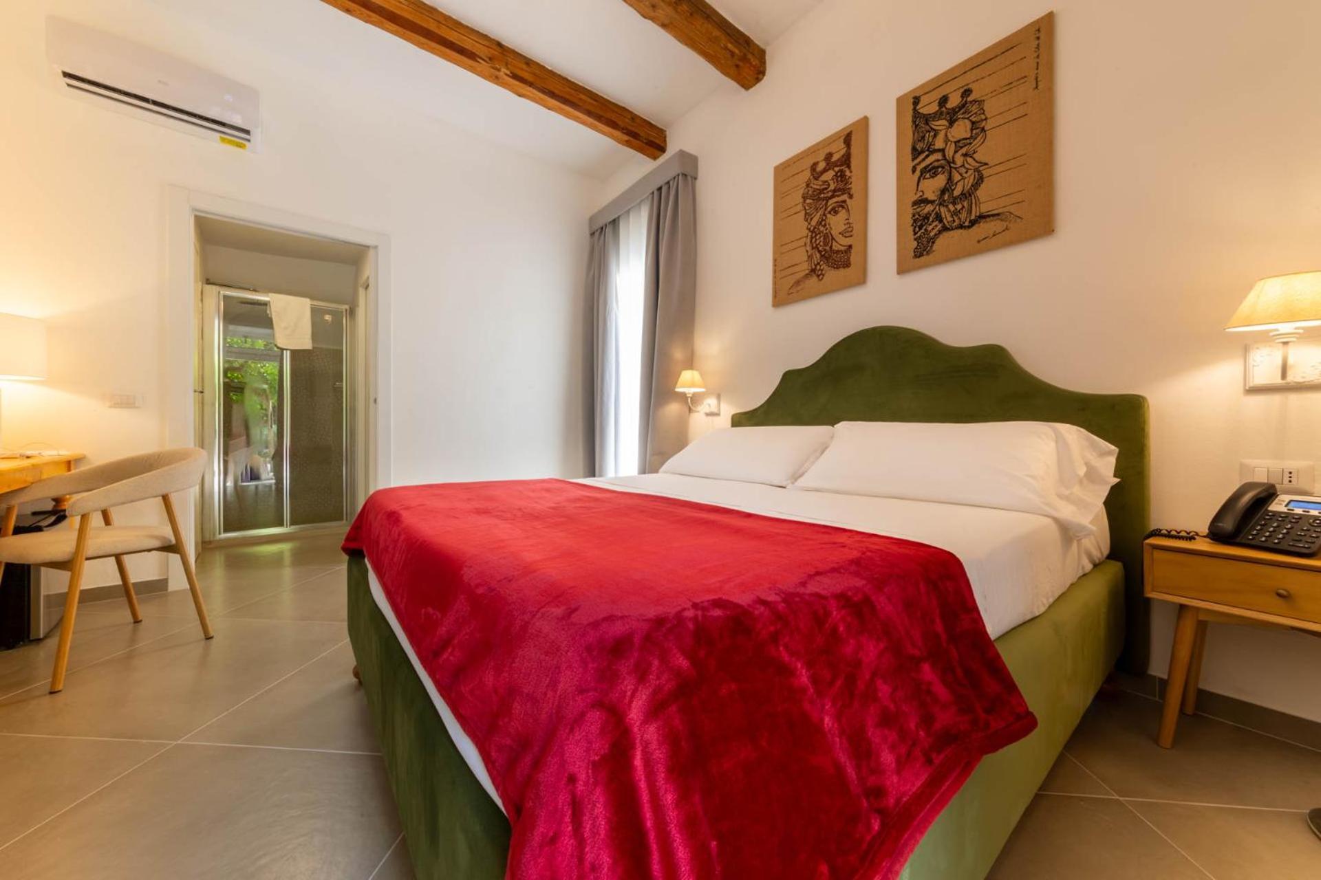 Standard Double Room Dependance 80 m